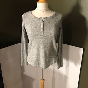 🆕Hippie Rose Light Grey Marled Top Size XS